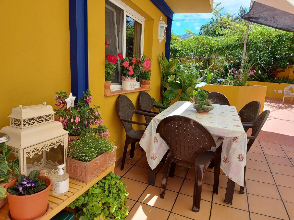 Casa Maestro Lelo - Acogedora Casa Rural Canaria Con Patios Y Jardines De Flores Las Palmas de Gran Canaria Exterior foto